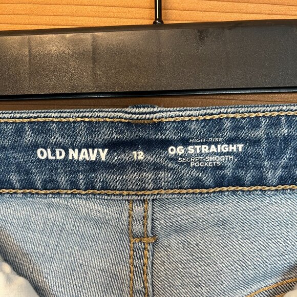 Old Navy OG High Rise Straight Cut Off Jean Shorts - 12 - Picture 5 of 6